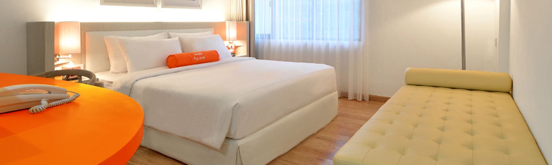 HMLG-banner-mobile-Harris-Room