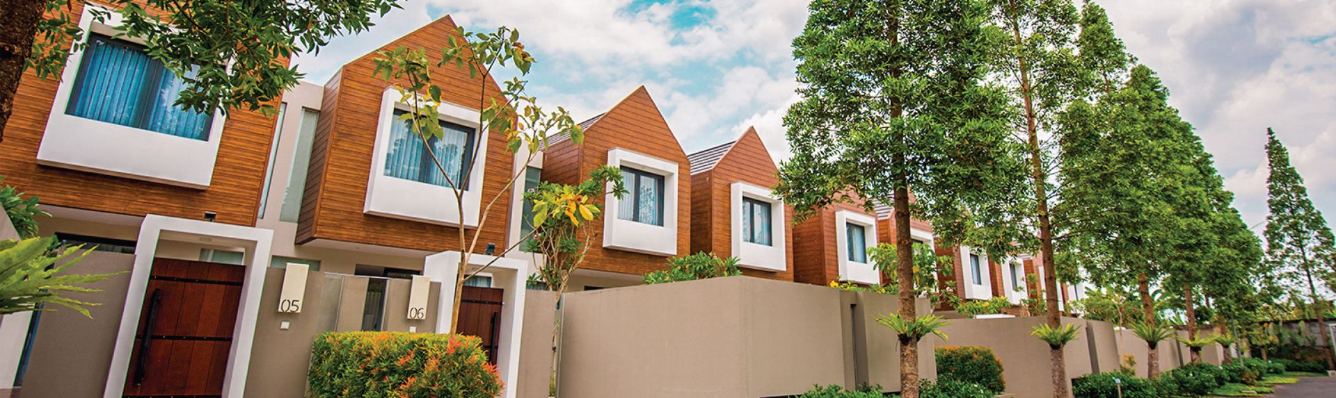 HMLG banner desktop rooms