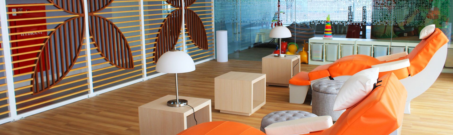 HSOL banner desktop amenities