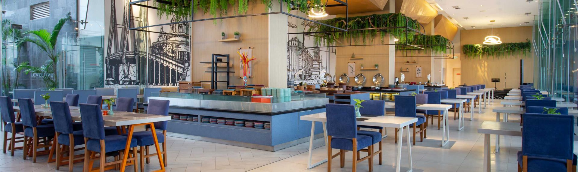 HARRIS Hotel & Conventions Gubeng Surabaya Dining