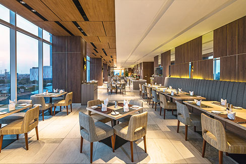 Restaurant Surabaya Indonesia | Oakwood Hotel & Residence Surabaya