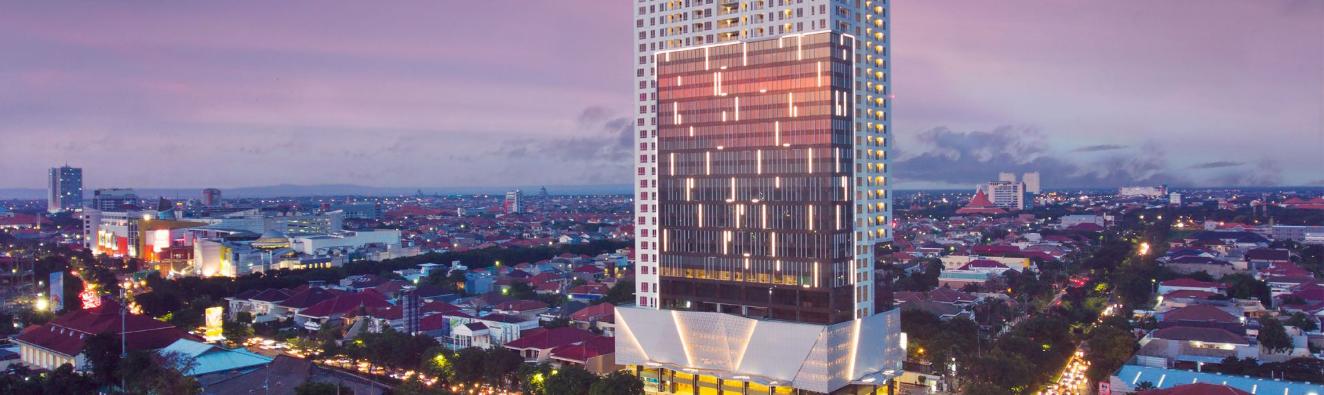 Oakwood Hotel Residence Surabaya Location Banner Desktop