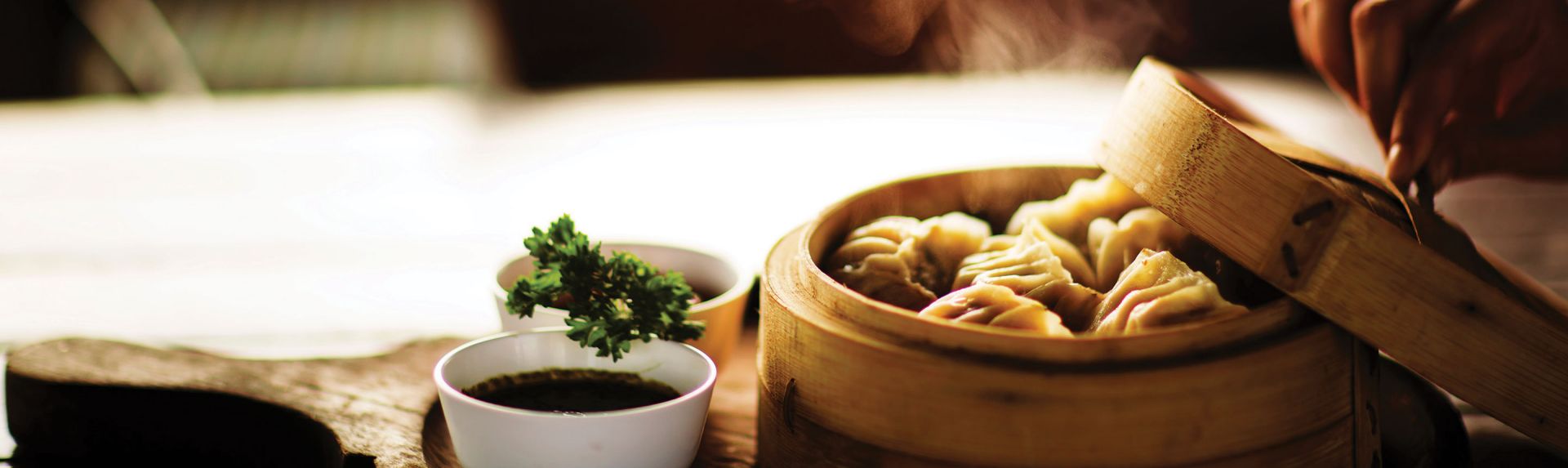 Oakwood Hotel Residence Surabaya Offers Banner Desktop