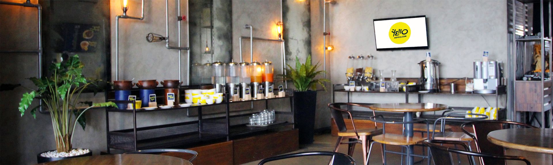 YELLO Hotel Jemursari Surabaya Dining