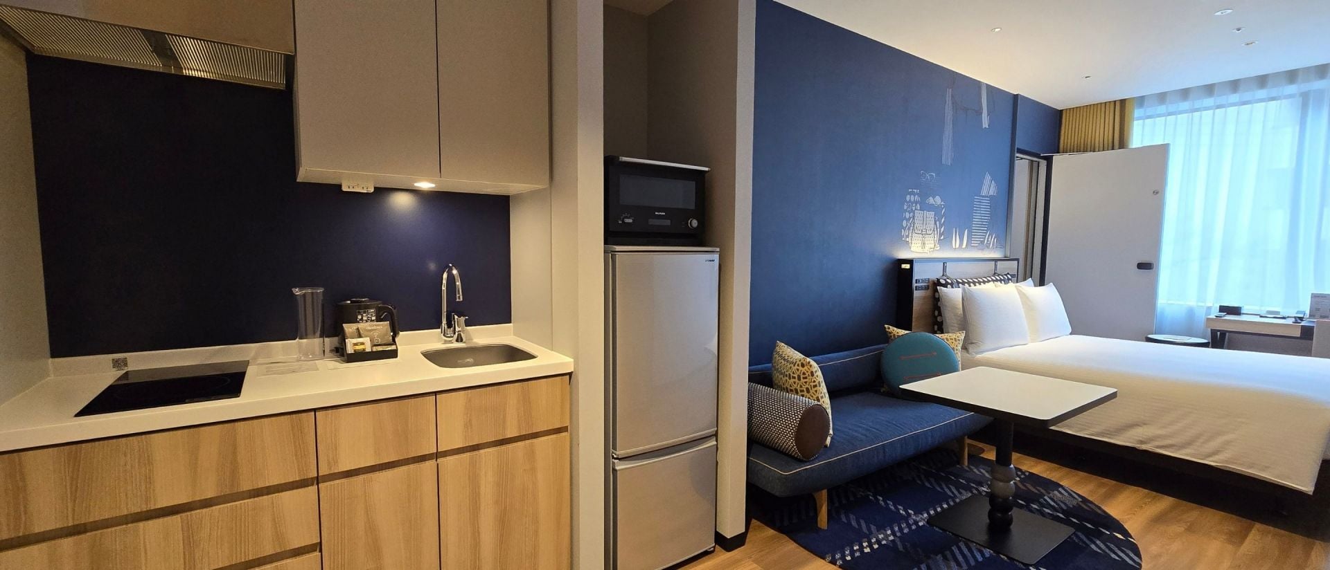 Stay Connected 3 Beds