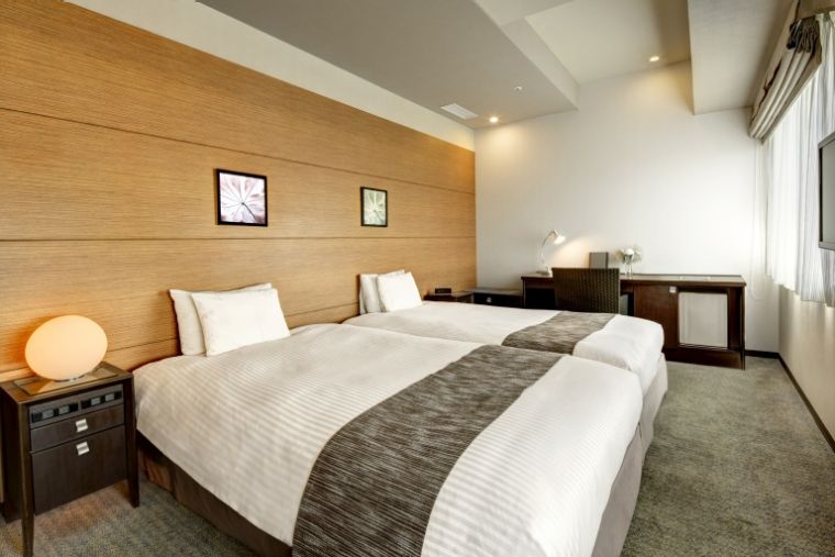 스튜디오 프리미어 트윈