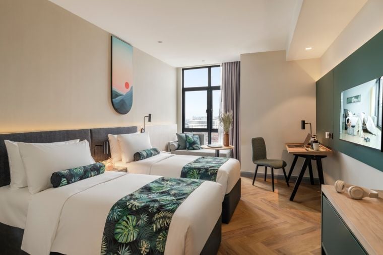 Official Photos MY CWKK 0PRET LR