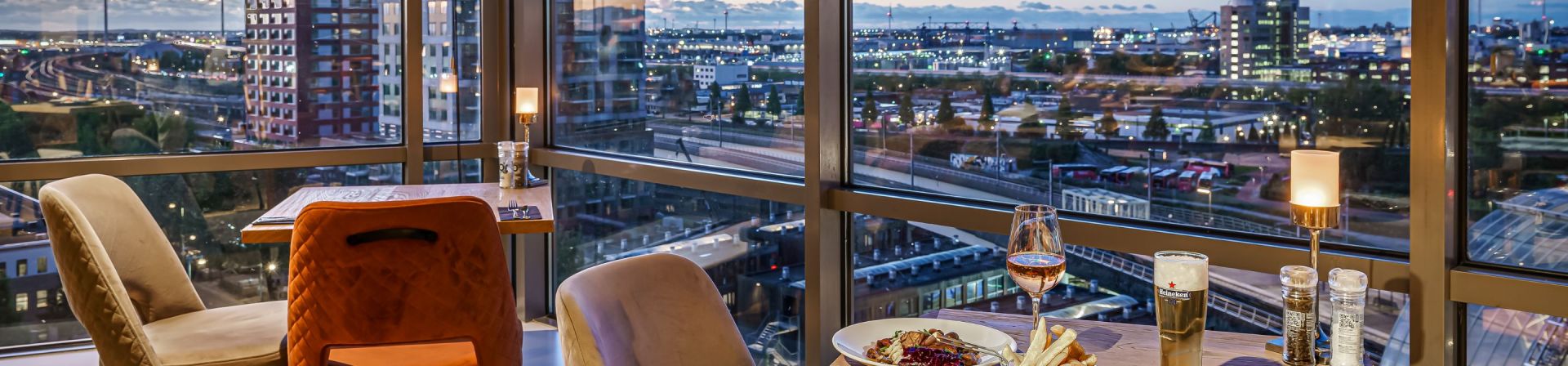 Restaurant and grocery corner at Citadines Sloterdijkt Station Amsterdam