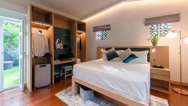 Overview Studio Premier Thumb