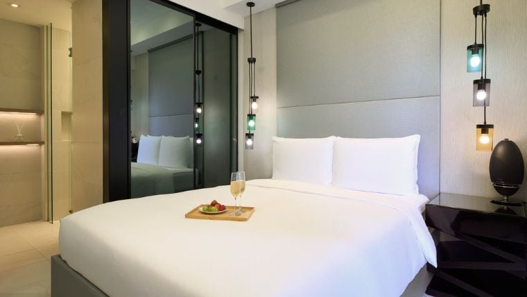 Overview SR SG Oakwood Studios Singapore One Bedroom Deluxe Thumbnail