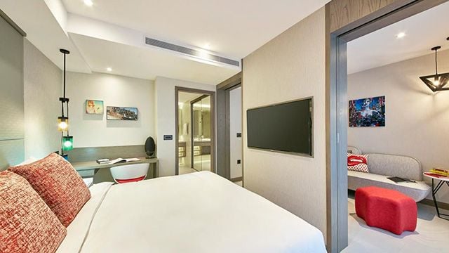 Overview One Bedroom Deluxe Apartment Thumb