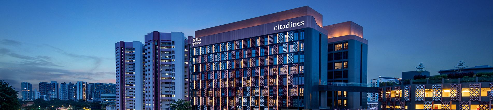 Offers CRS Facade Night Actual