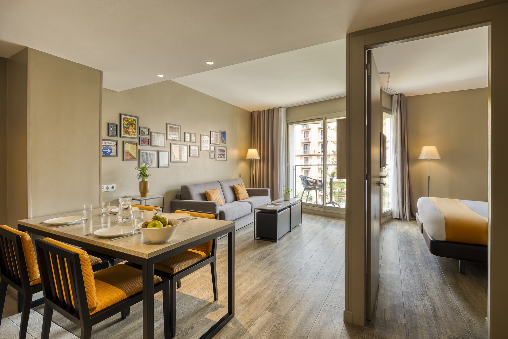 Appartement 2 pièces avec sa chambre et son espace salon/repas, appart hotel à Barcelone
