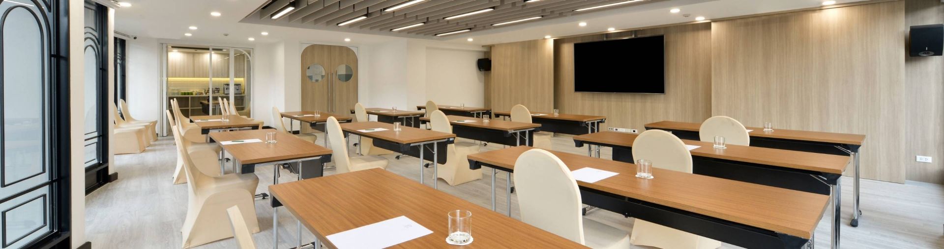 Oakwood Hotel & Residence Bangkok