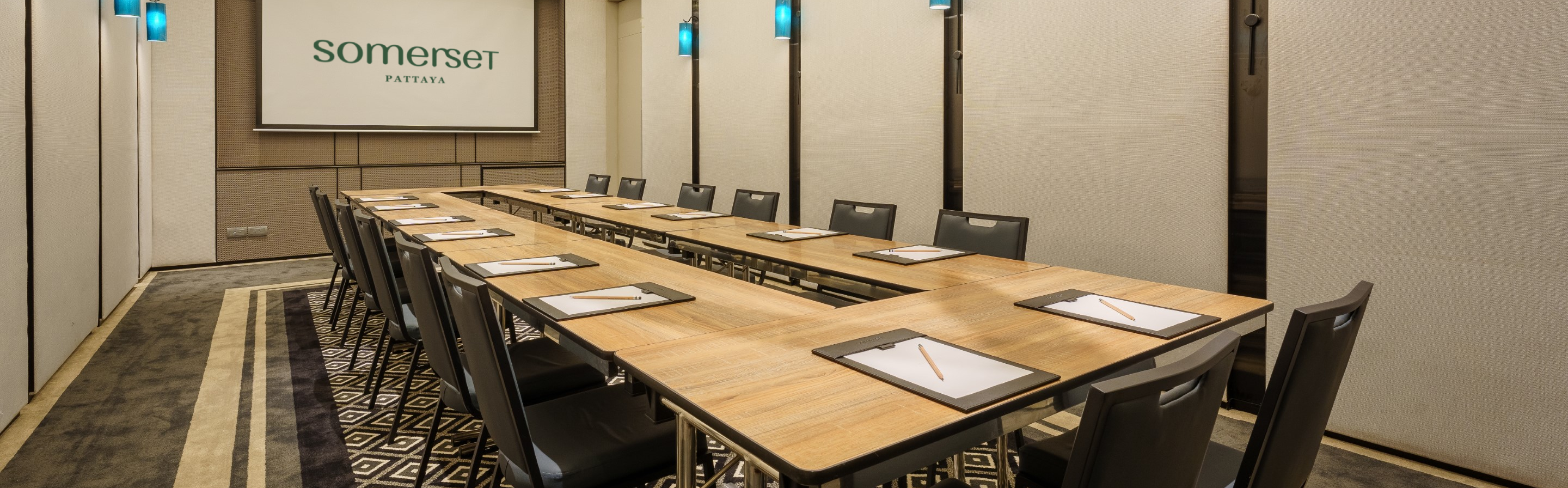 somerset pattaya meeting room