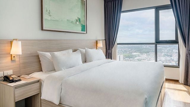 ห้องดีลักซ์ เตียงคิงไซส์ หนึ่งเตียง