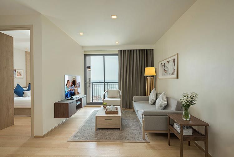 ภาพรวมเดสก์ท็อป SR Thailand SRC Som Harbourview 2BRM Exe Type 1 Living Rm LR