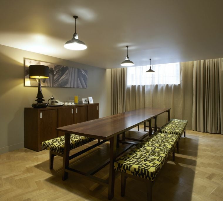 Salle de réunion de notre appart hotel à Londres