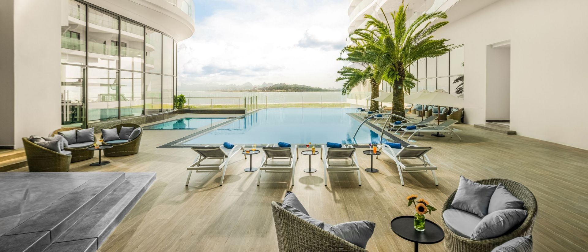 citadines-marina-halong-pool