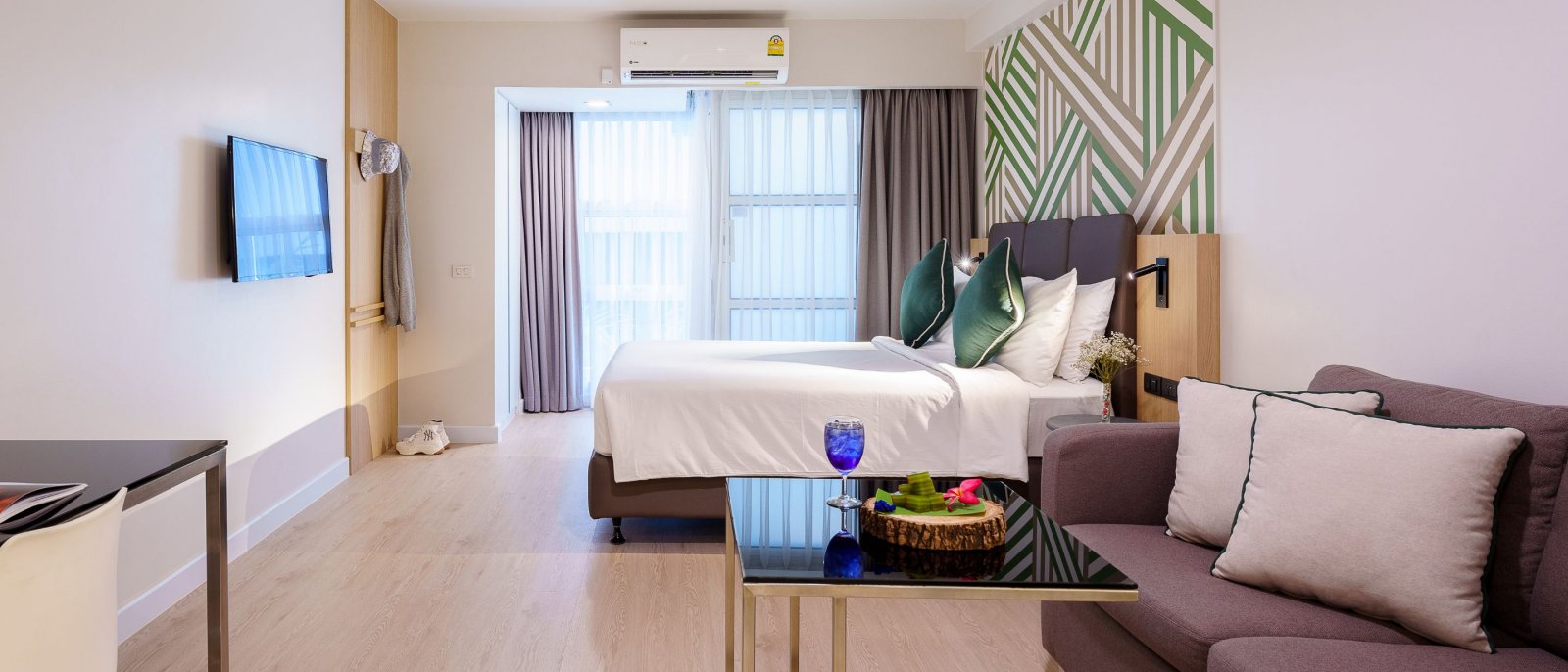 Overview Sr Thailand Bkk Cit Sukhumvit 16 Studio Exe 01 Banner