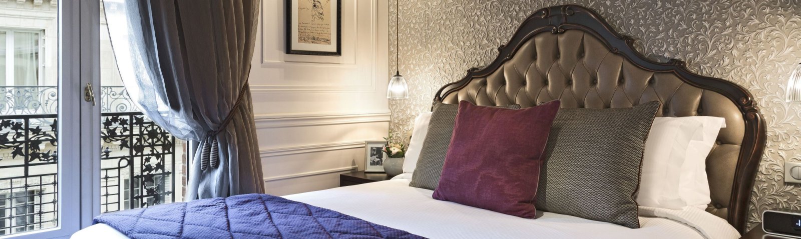 La Clef Louvre Paris by The Crest Collection Exclusive Suite